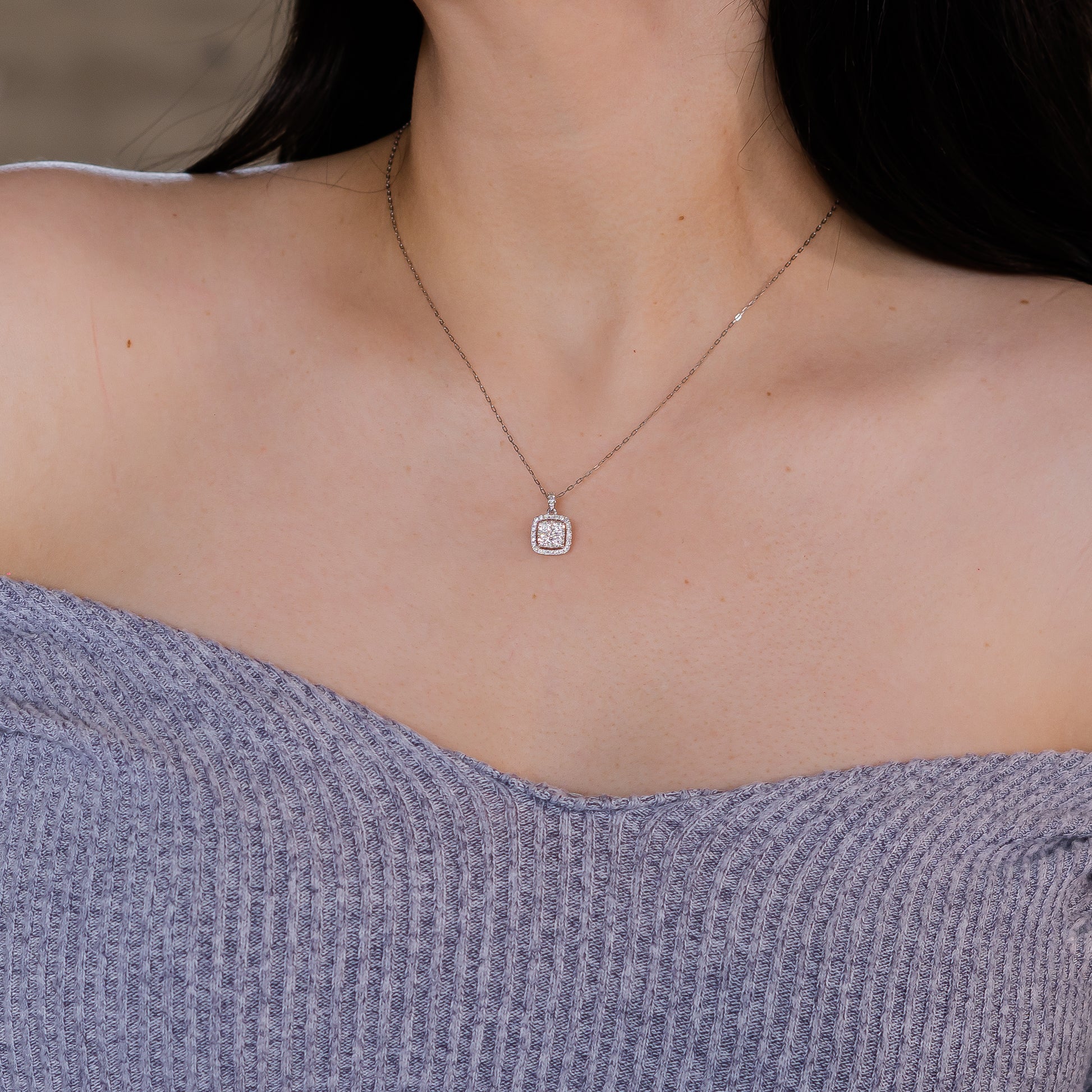 Collar de oro blanco 14k con diamantes naturales