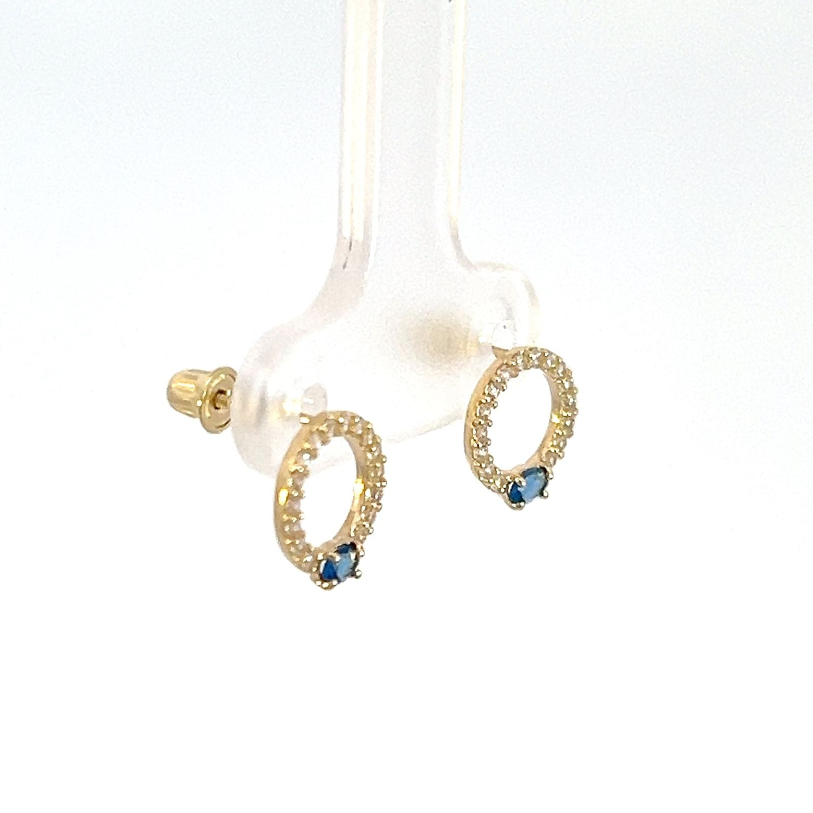 Broquel Coreano oro 10k con Zirconia Suiza