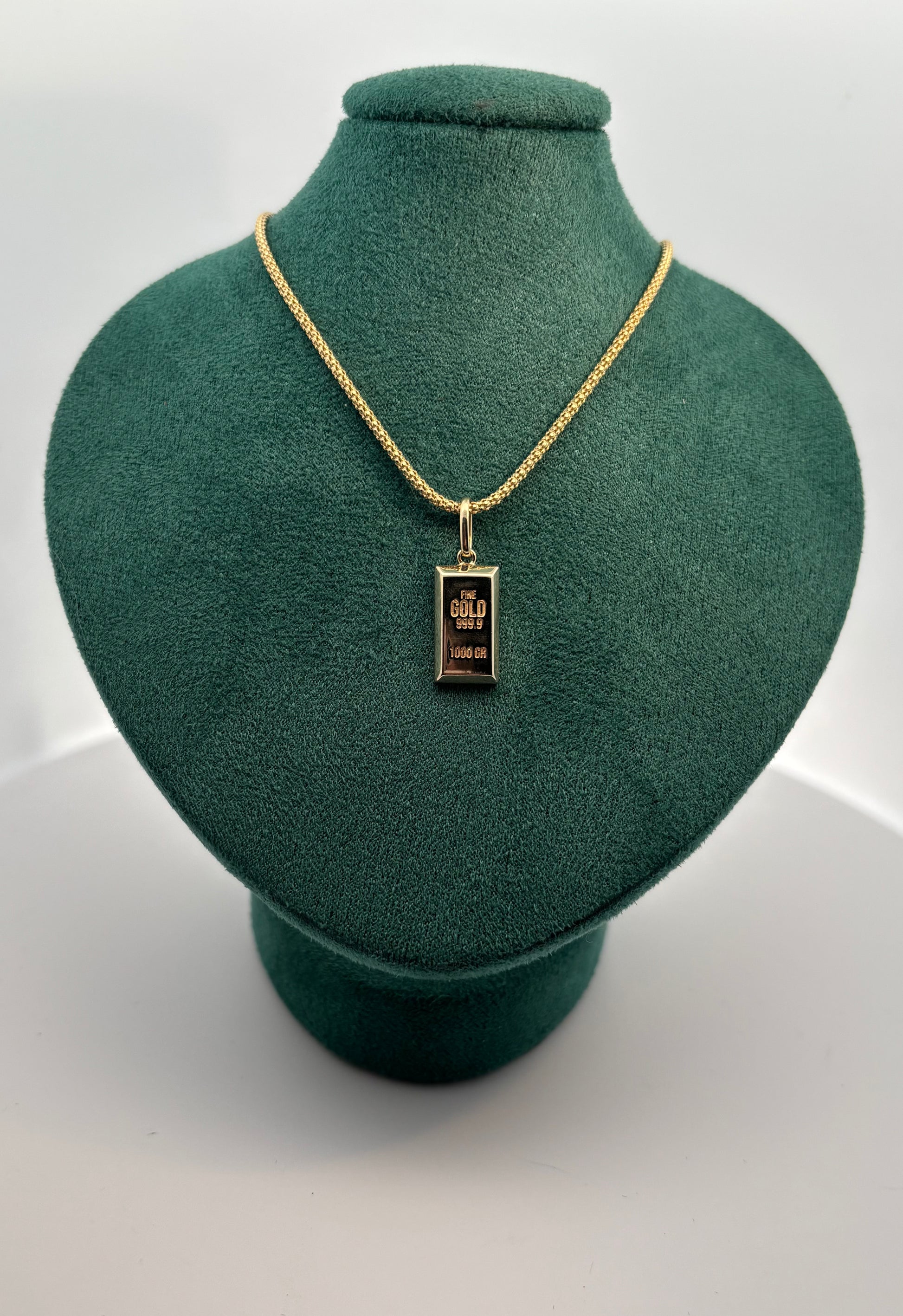 Collar con dije "Lingote" de oro 14k