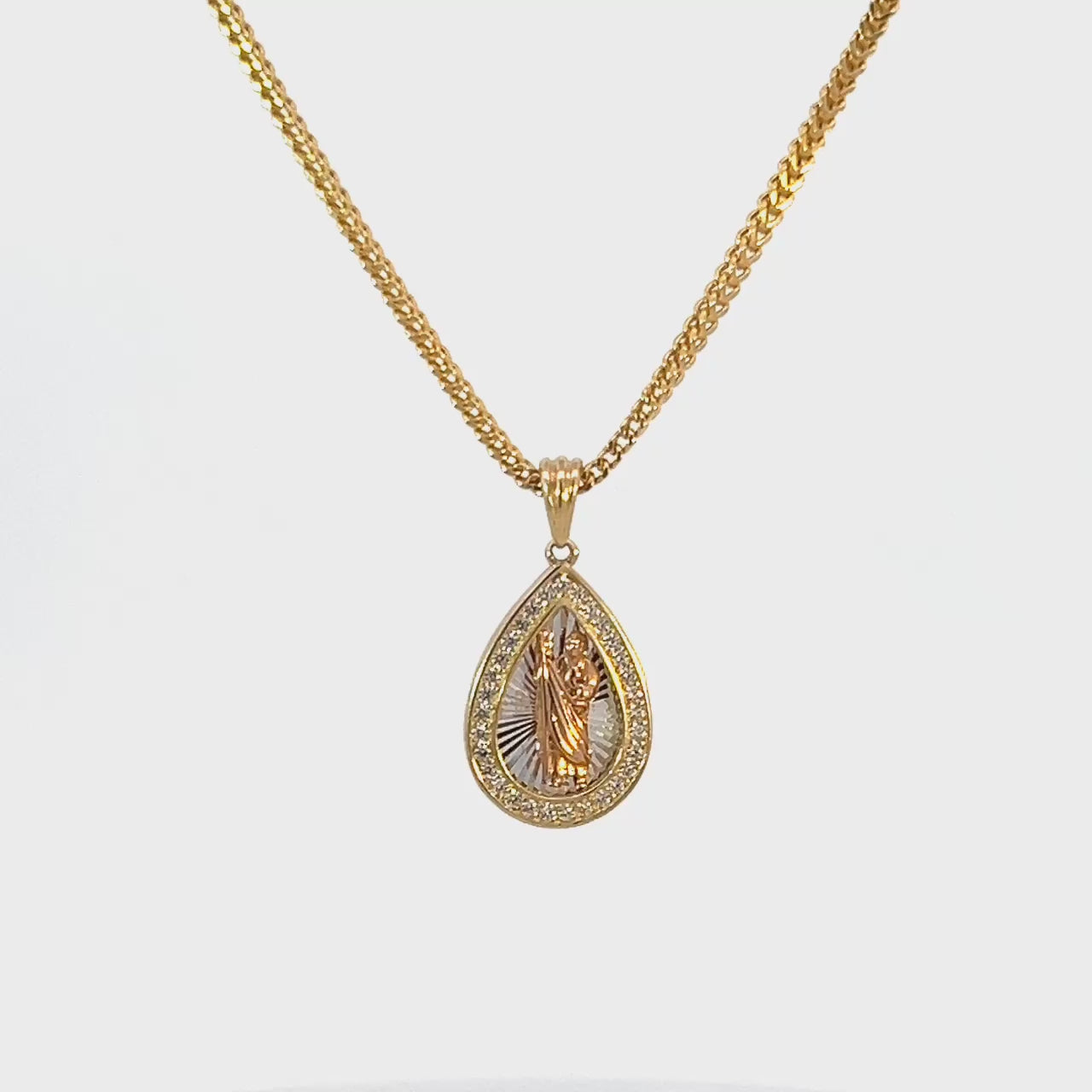 Dije de san judas tadeo en oro 14k